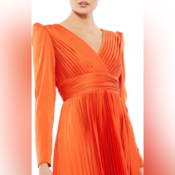 🆕Ieena Mac Duggal NWOT Long Sleeve Pleated Chiffon A-Line Gown in Sunset(MD-25) - Picture 3 of 12